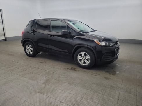 Used 2020 Chevrolet Trax LS w/ Tint and Cruise Package FWD image 11