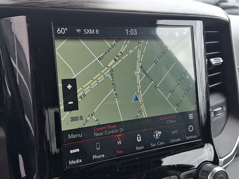 Used 2019 RAM 1500 Laramie AWD/4WD image 17