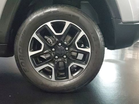 Used 2020 Jeep Compass Trailhawk image 6