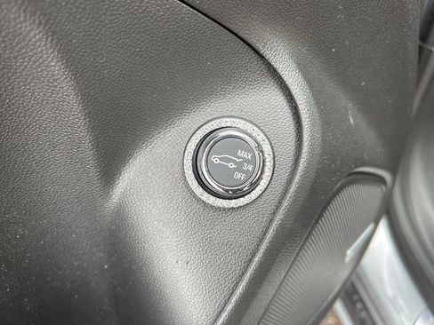 Used 2025 Buick Encore GX Avenir w/ Avenir Technology Package AWD/4WD image 14