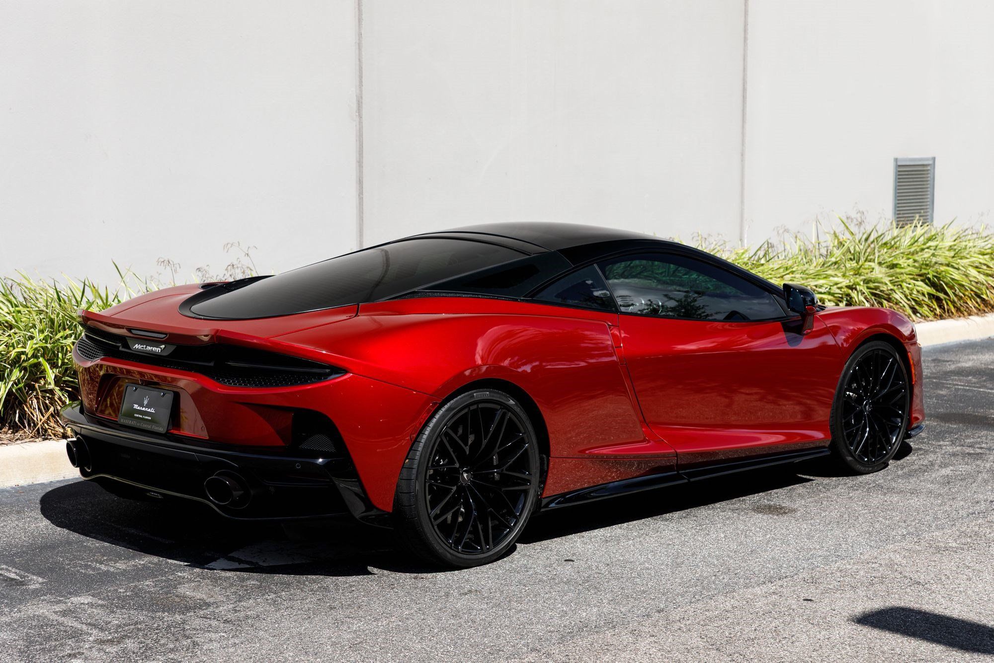 Used 2023 McLaren GT RWD image 5