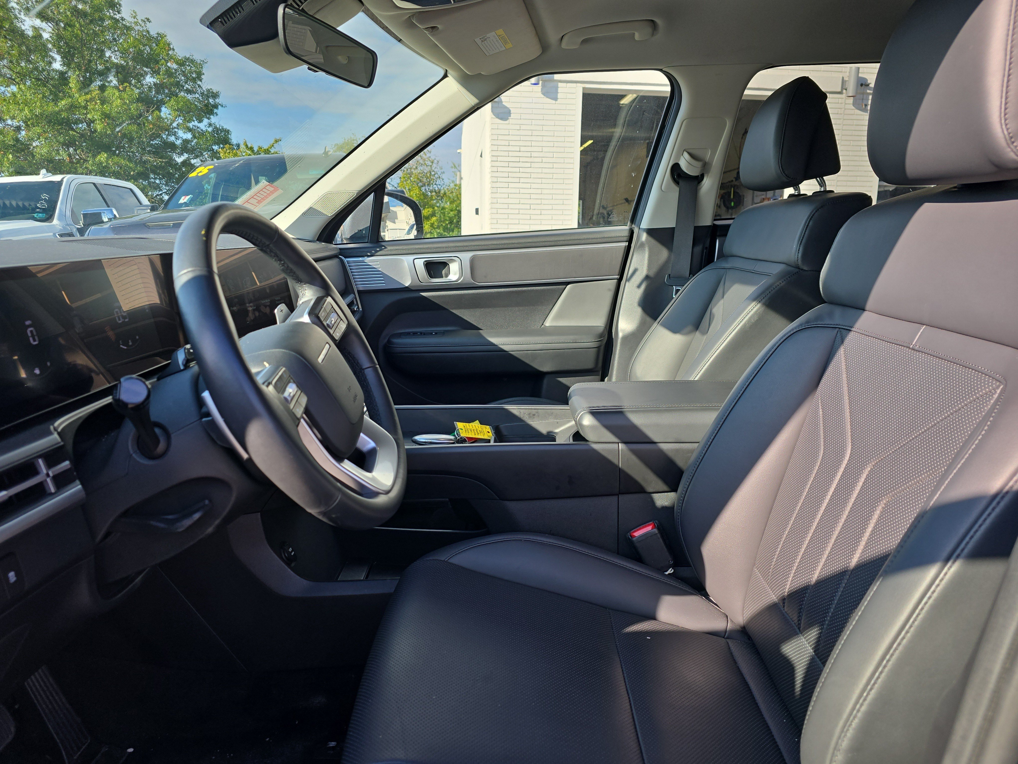 Used 2026 Hyundai Santa Fe SEL AWD/4WD image 12