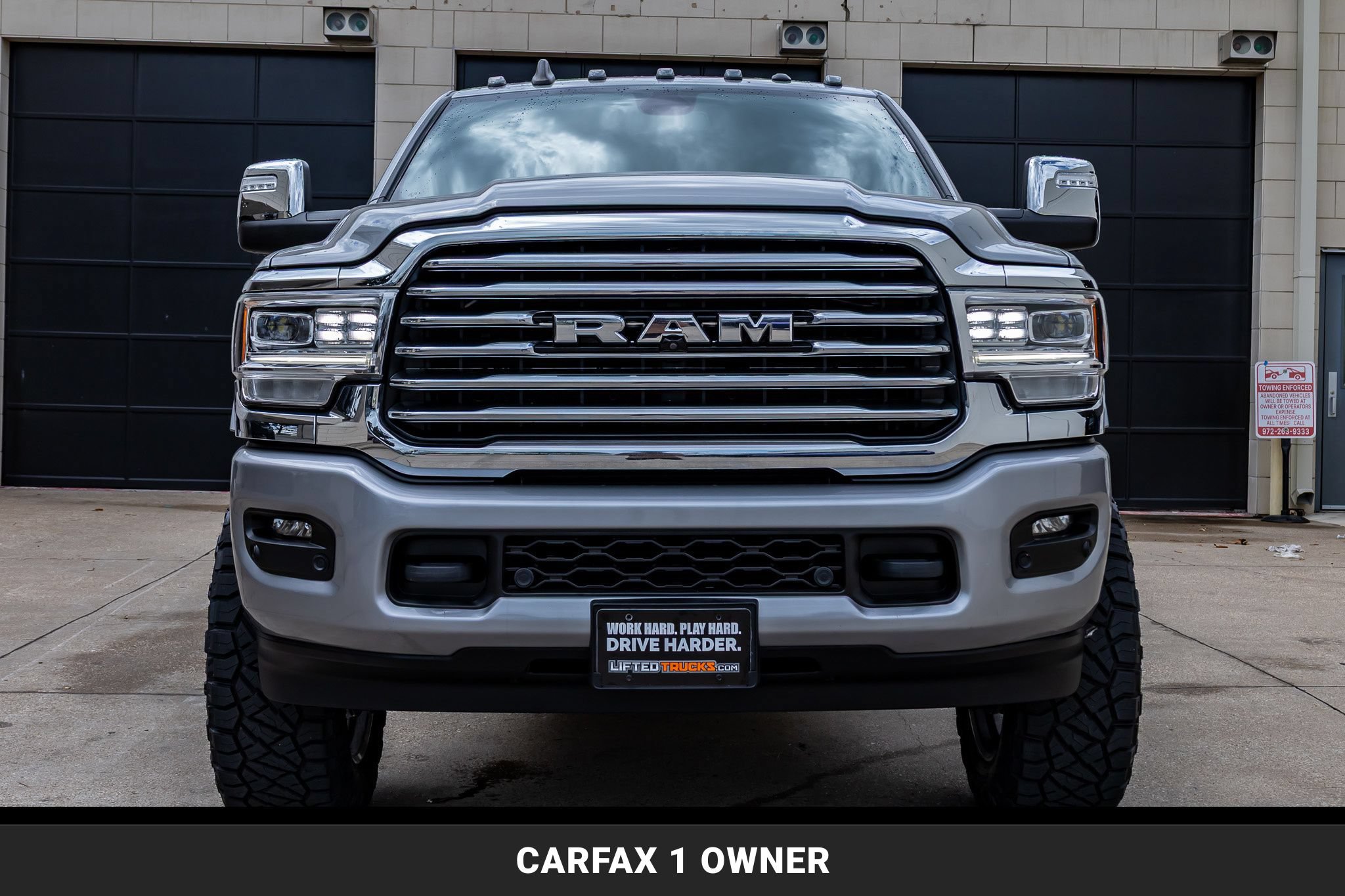 Used 2024 RAM 2500 Limited w/ Towing Technology Group AWD/4WD image 4