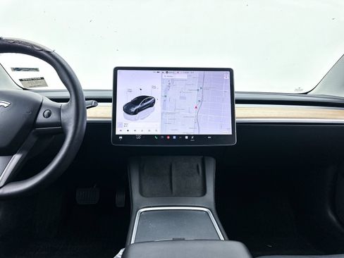 Used 2023 Tesla Model 3 Standard Range RWD image 4