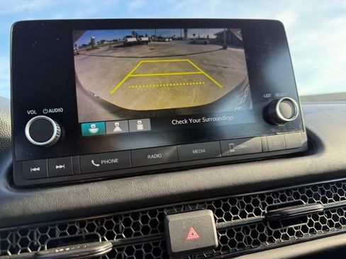 Used 2025 Honda HR-V LX image 20
