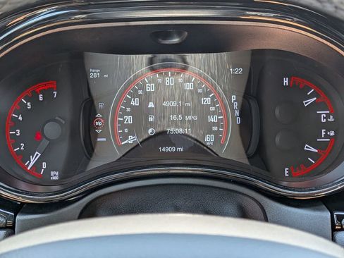 Used 2022 Dodge Durango R/T w/ Tow 'N Go Package AWD/4WD image 18