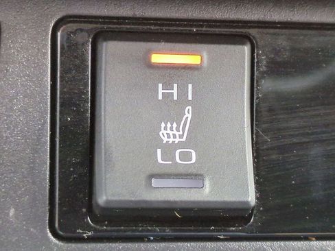 Used 2019 Toyota RAV4 XLE image 24