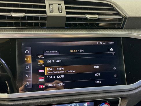 Used 2020 Audi Q3 2.0T Premium Plus w/ Premium Plus Package image 21