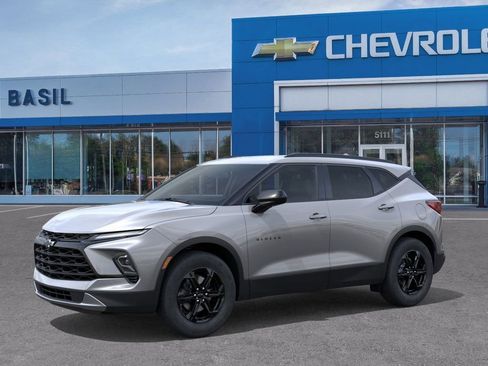 New 2026 Chevrolet Blazer LT w/ Convenience Package FWD image 2
