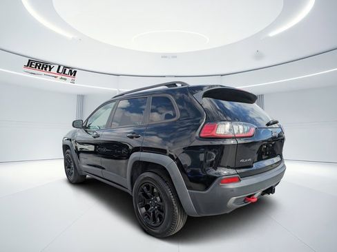 Used 2019 Jeep Cherokee Trailhawk w/ Comfort/Convenience Group image 5
