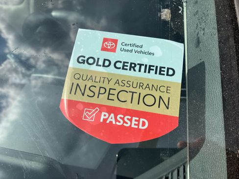 Certified 2024 Toyota Prius XLE AWD/4WD image 3