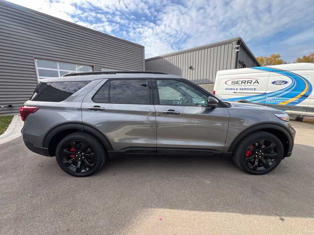 Used 2023 Ford Explorer ST w/ Equipment Group 401A AWD/4WD image 4