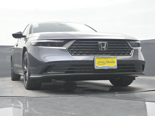 Used 2025 Honda Accord SE image 25