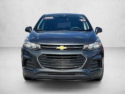 Used 2020 Chevrolet Trax LS FWD image 3