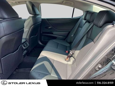Used 2024 Lexus ES 350 w/ Premium Package FWD image 9