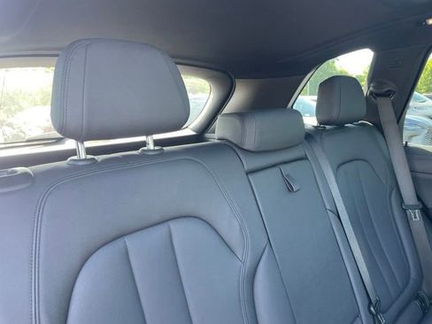 Used 2019 BMW X5 xDrive40i w/ Convenience Package AWD/4WD image 6