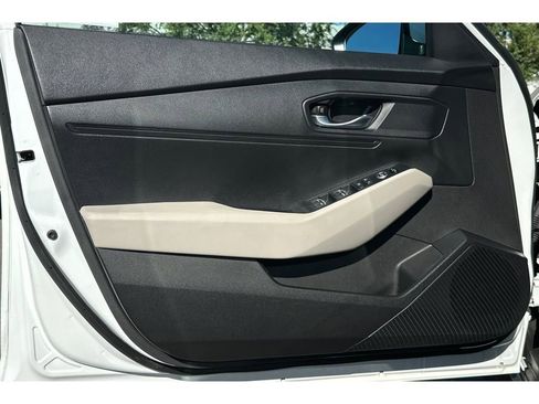 Used 2024 Honda Accord LX image 11