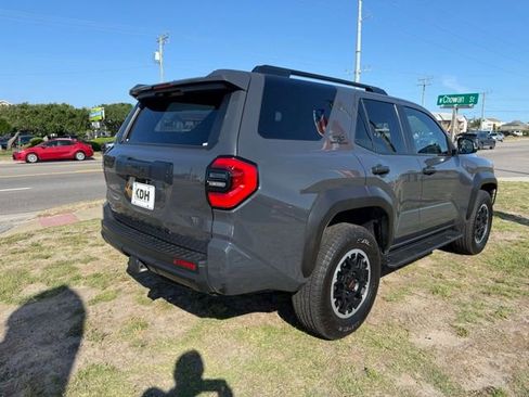 Used 2025 Toyota 4Runner TRD Off-Road AWD/4WD image 7