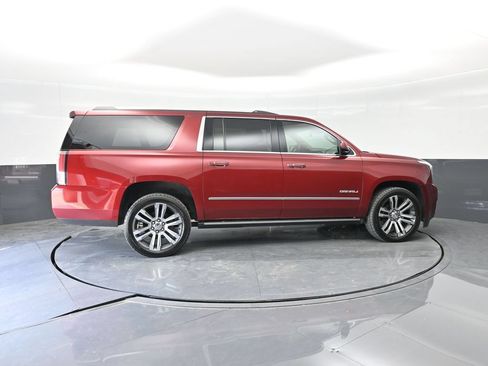 Used 2017 GMC Yukon XL Denali w/ Open Road Package AWD/4WD image 12