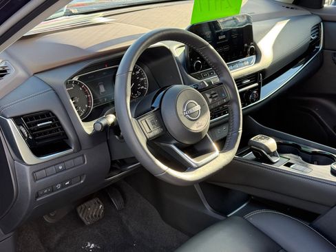 Certified 2023 Nissan Rogue SL w/ SL Premium Package image 10