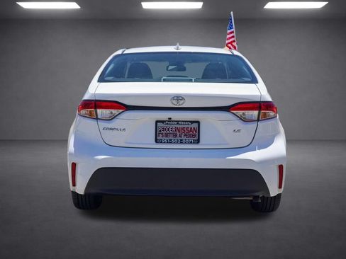 Used 2024 Toyota Corolla LE FWD image 5