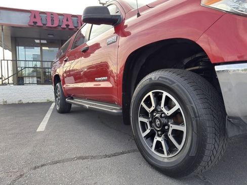 Used 2014 Toyota Tundra SR5 w/ TRD Off Road Package AWD/4WD image 28
