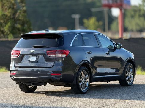 Used 2017 Kia Sorento SX AWD/4WD image 9