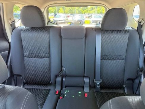 Used 2017 Nissan Rogue S AWD/4WD image 20