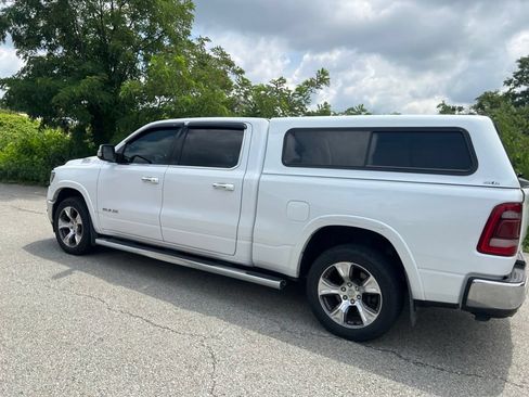 Used 2021 RAM 1500 Laramie AWD/4WD image 3