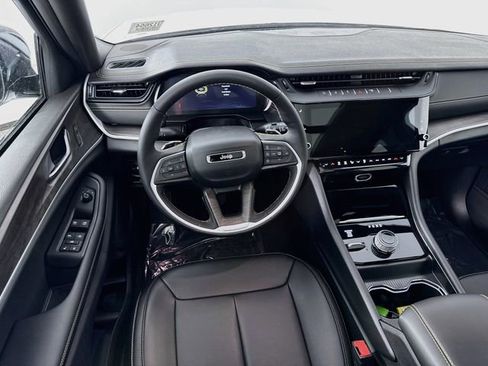 New 2026 Jeep Grand Cherokee L Limited AWD/4WD image 23