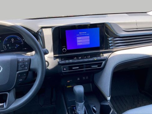 Certified 2025 Toyota Camry LE FWD image 6