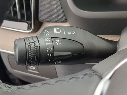 Certified 2026 Volvo XC90 B6 Plus w/ Protection Package Premier image 25