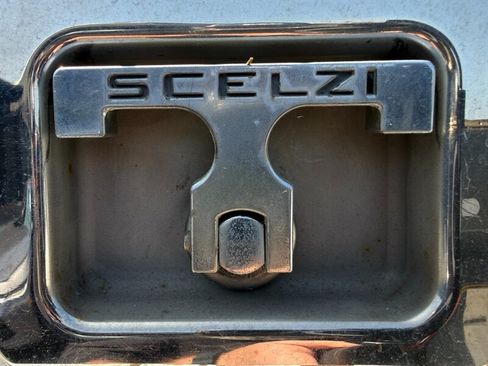 Used 2016 Ford F550 2WD Crew Cab Super Duty image 9