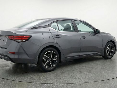 Used 2025 Nissan Sentra SV FWD image 9