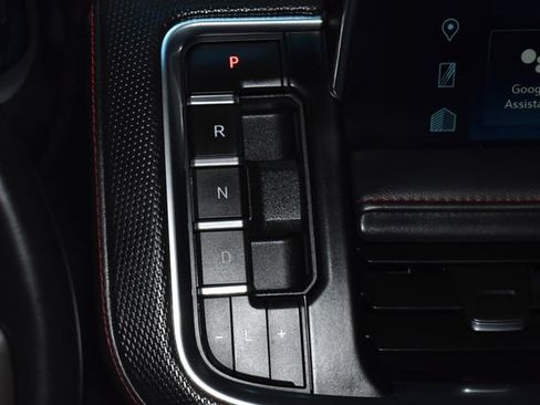 Used 2024 Chevrolet Suburban RST image 23