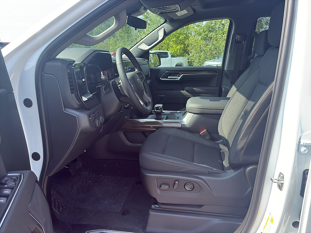 New 2026 Chevrolet Silverado 1500 RST AWD/4WD image 9