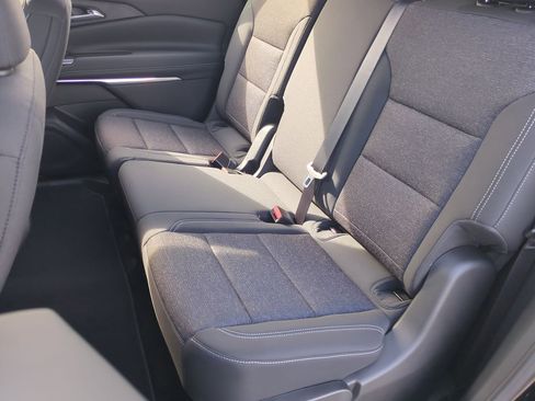 New 2026 Chevrolet Traverse LT image 24