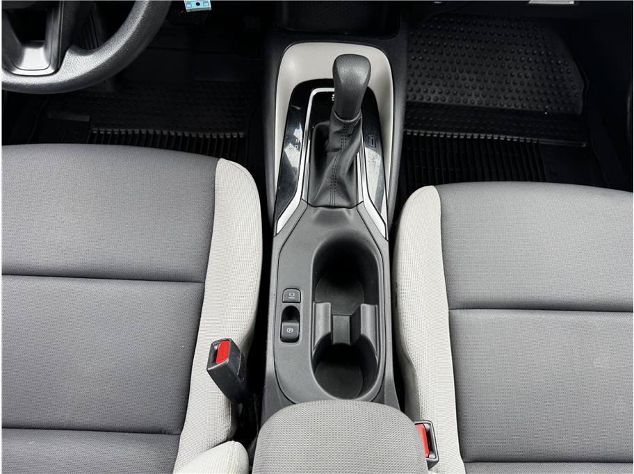 Used 2025 Toyota Corolla LE FWD image 26