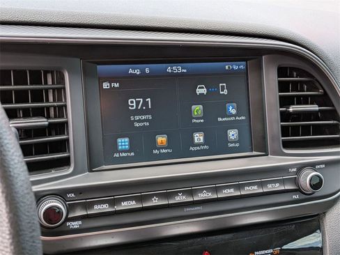 Used 2019 Hyundai Elantra SEL w/ Cargo Package image 21