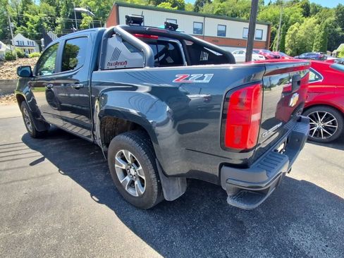 Used 2017 Chevrolet Colorado Z71 AWD/4WD image 5