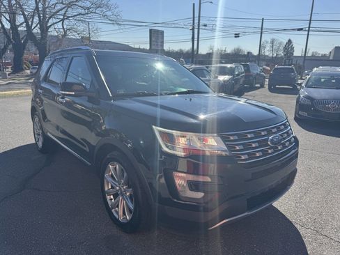 Used 2016 Ford Explorer Limited image 10