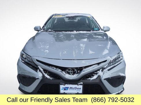 Used 2023 Toyota Camry SE image 10