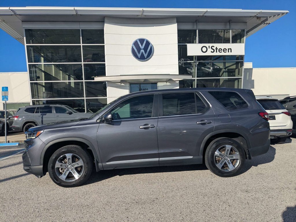 Used 2024 Honda Pilot EX-L image 3