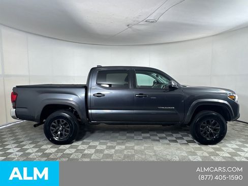 Used 2023 Toyota Tacoma SR5 AWD/4WD image 6