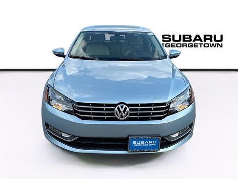Used 2012 Volkswagen Passat TDI SEL Premium FWD image 2