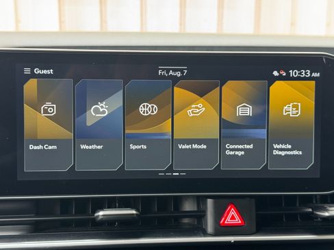 Used 2025 Kia Carnival FWD image 27