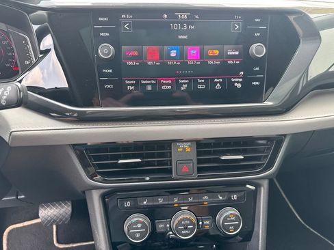 Certified 2023 Volkswagen Taos SEL AWD/4WD image 23