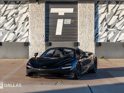 Used 2024 McLaren 750S Spider image 5