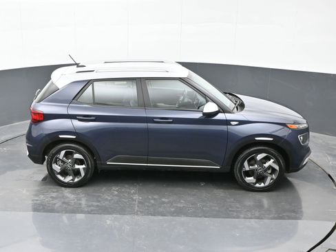 Used 2023 Hyundai Venue Limited w/ Cargo Package image 40