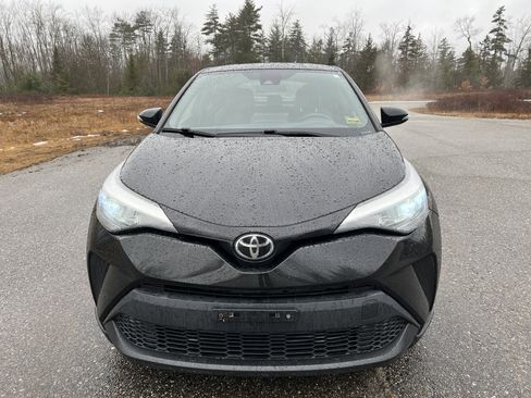 Used 2021 Toyota C-HR LE image 2